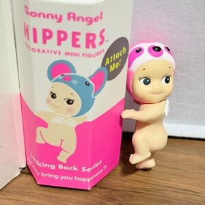 Sonny Angel Hippers Looking Back Series - Sloth